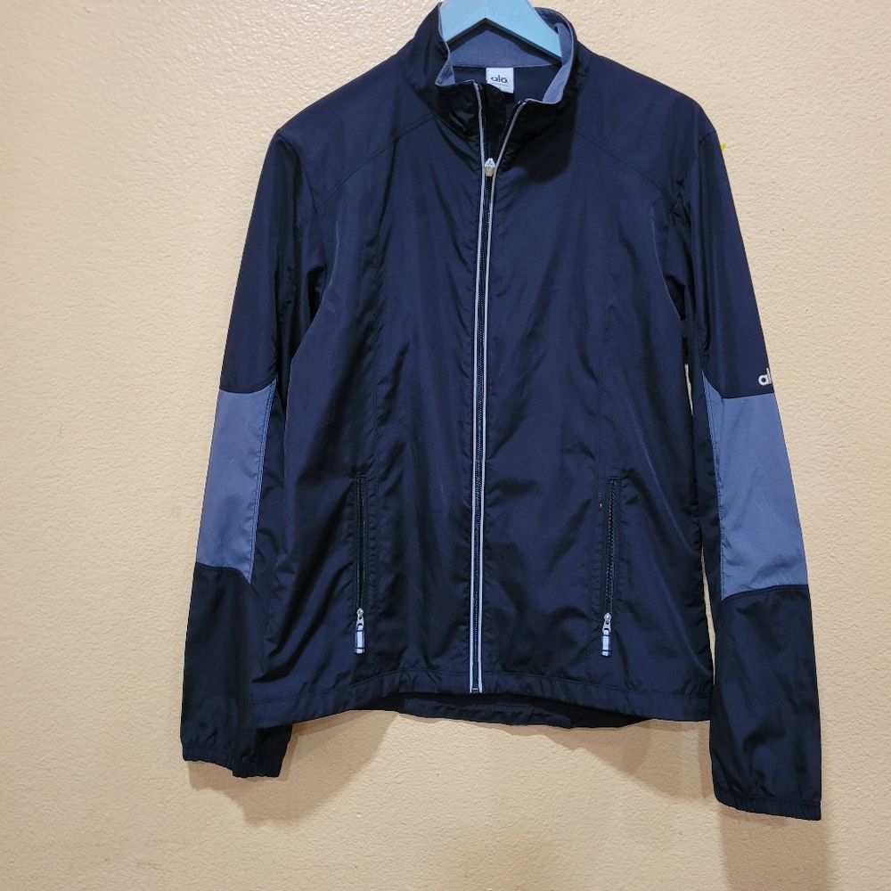 Alo yoga  jacket - Picture 2 of 10